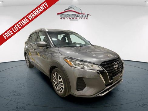 Used 2024 Nissan Kicks SV FWD image 1