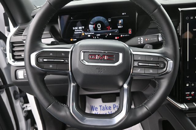 Used 2026 GMC Acadia Elevation w/ Elevation Premium Package FWD image 27