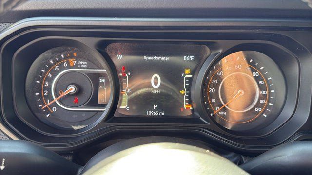 Used 2026 Jeep Gladiator Mojave w/ Safety Group AWD/4WD image 17
