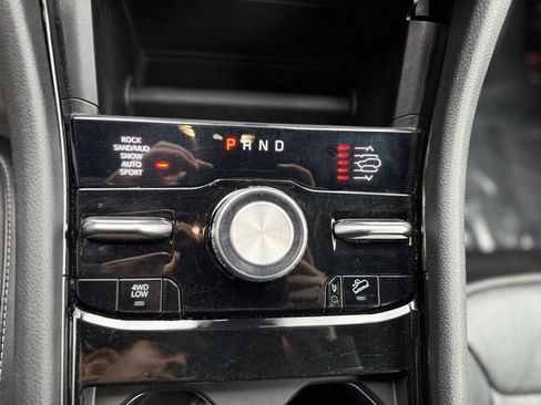 Used 2024 Jeep Grand Cherokee Overland image 29