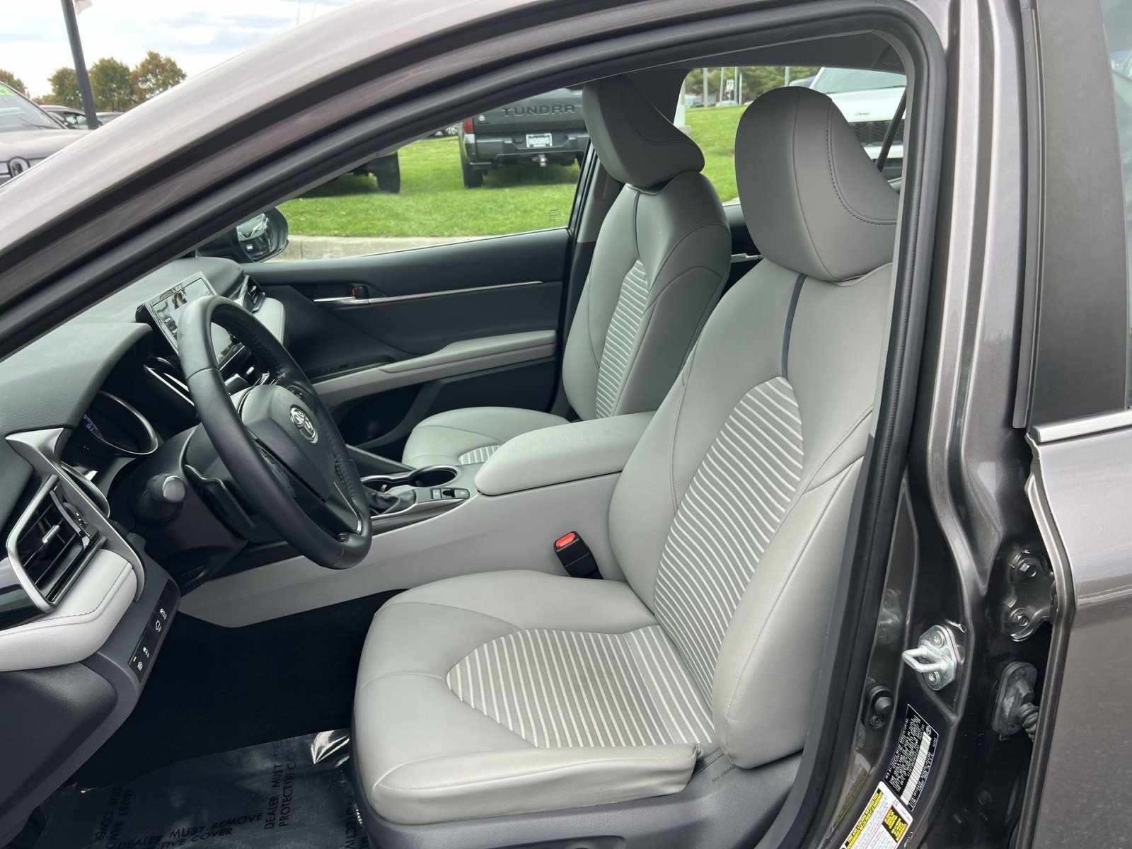 Used 2021 Toyota Camry SE AWD/4WD image 13