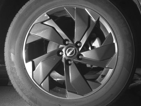 Used 2025 Nissan Rogue SV AWD/4WD image 13