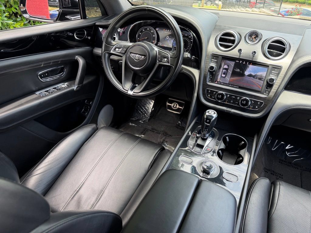 Used 2019 Bentley Bentayga AWD/4WD image 42