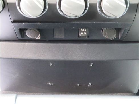 Used 2017 Toyota Tundra SR image 8