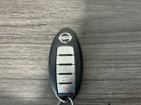 Used 2021 Nissan Rogue SL w/ Premium Package image 35