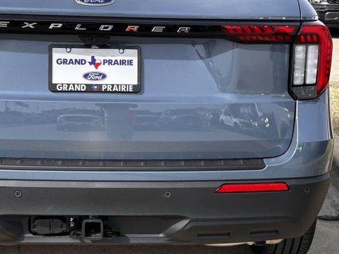 New 2026 Ford Explorer Active RWD image 33