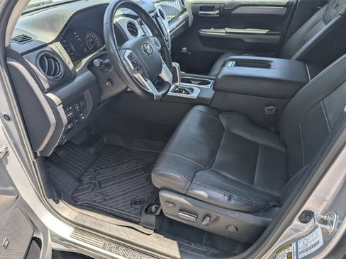 Used 2019 Toyota Tundra Platinum AWD/4WD image 9