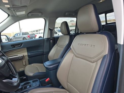 Used 2025 Ford Maverick Lariat AWD/4WD image 13