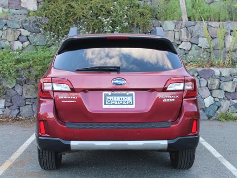 Used 2015 Subaru Outback 2.5i Premium AWD/4WD image 8