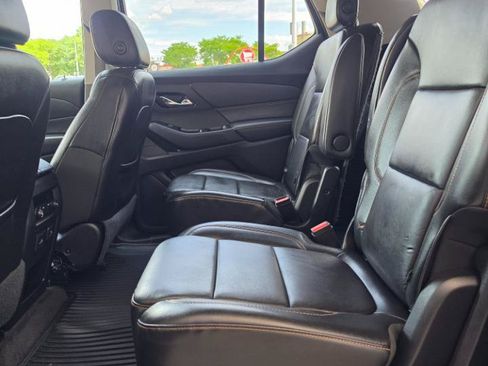 Used 2018 Chevrolet Traverse LT AWD/4WD image 12