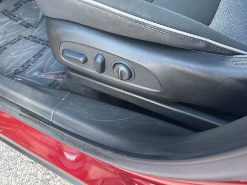 Used 2023 Chevrolet TrailBlazer LT w/ Convenience Package image 10