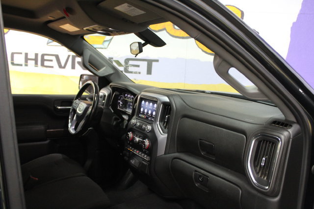 Used 2019 GMC Sierra 1500 SLE w/ X31 Off-Road Package AWD/4WD image 12