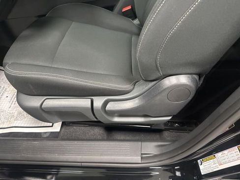 Used 2024 Nissan Rogue S image 20