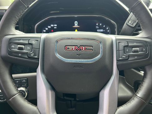 Used 2025 GMC Sierra 1500 SLT AWD/4WD image 16