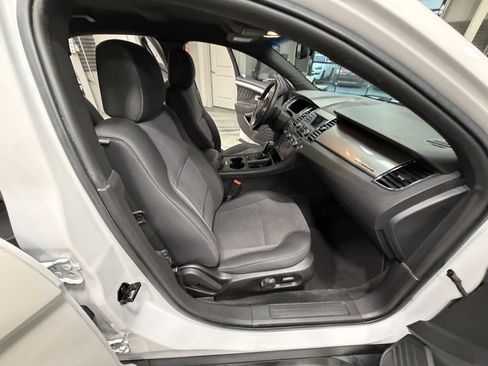 Used 2018 Ford Taurus SEL image 37