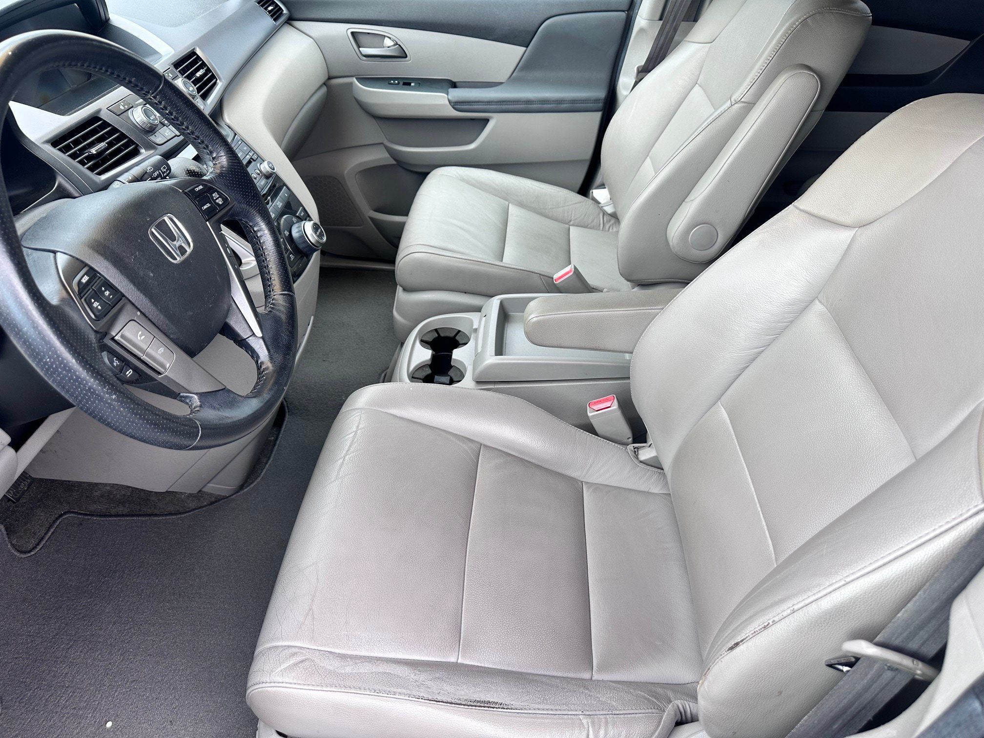 Used 2012 Honda Odyssey Touring image 5
