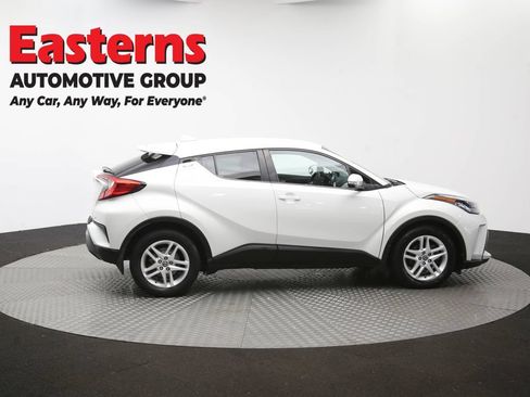Used 2021 Toyota C-HR LE FWD image 43