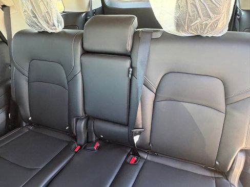 New 2026 Nissan Pathfinder SL image 23