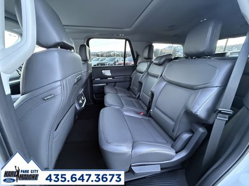 New 2025 Ford Expedition Active image 17