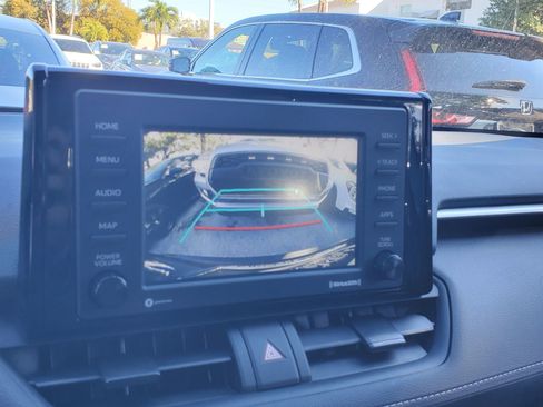 Used 2022 Toyota RAV4 XLE image 22