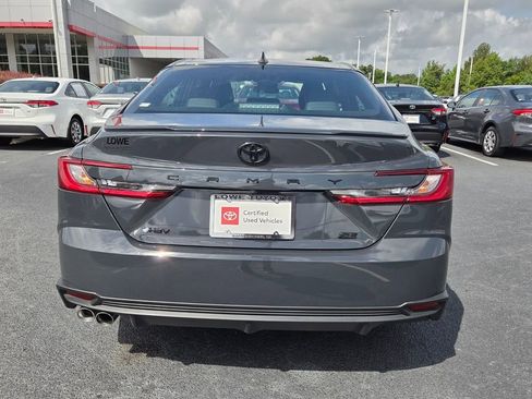Used 2025 Toyota Camry SE FWD image 10
