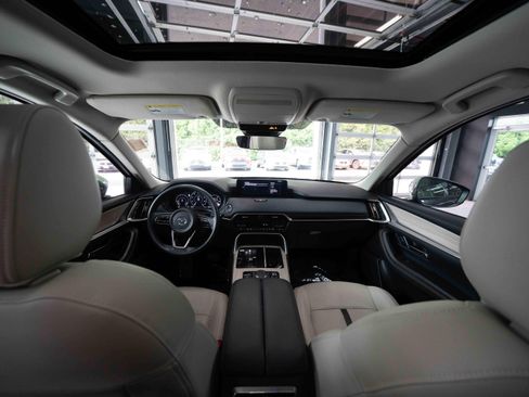 Used 2024 MAZDA CX-90 Plug-In Hybrid w/ Preferred AWD/4WD image 19