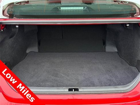 Used 2025 Toyota Camry LE image 9