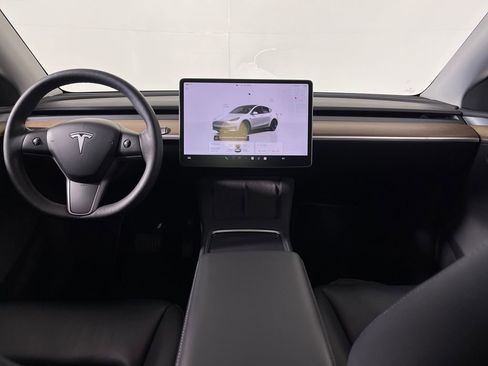 Used 2023 Tesla Model Y Long Range AWD/4WD image 14