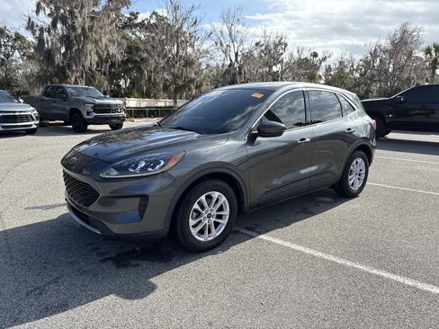 Used 2020 Ford Escape SE image 7