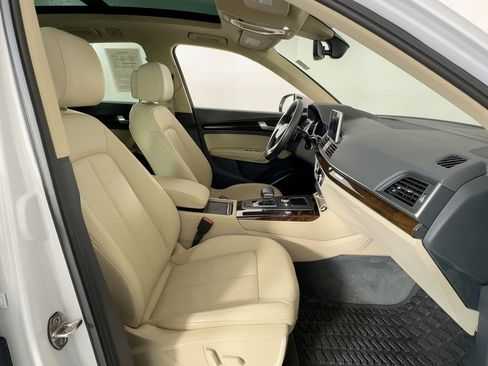 Used 2020 Audi Q5 2.0T Premium Plus w/ Premium Plus Package image 31