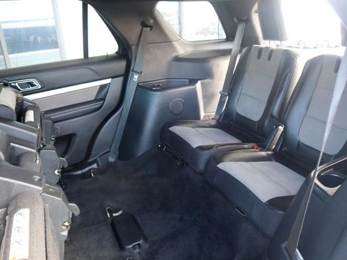Used 2017 Ford Explorer XLT w/ Equipment Group 202A image 53