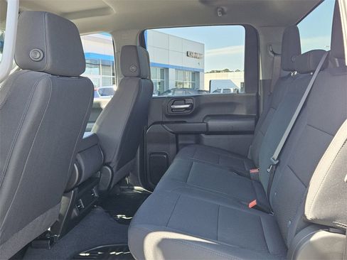 New 2026 Chevrolet Silverado 2500 Custom w/ Z71 Off-Road Package image 4