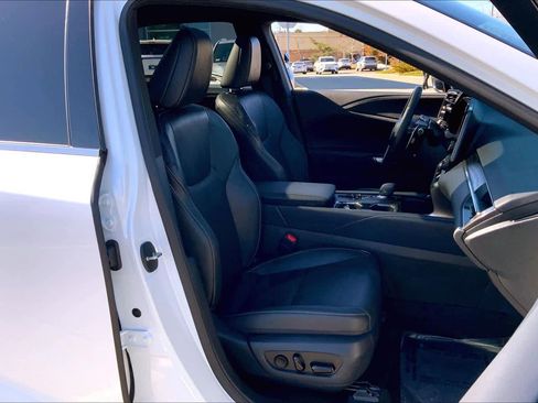 Used 2025 Lexus RX 350 Premium Plus w/ Convenience Package image 8