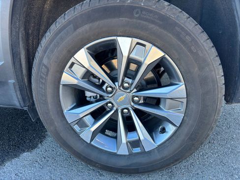 Used 2025 Chevrolet Equinox LT image 6