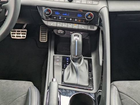 Certified 2024 Hyundai Elantra N FWD image 18