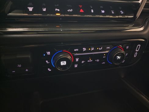 Used 2024 Chevrolet Silverado 2500 ZR2 w/ ZR2 Bison Edition image 26