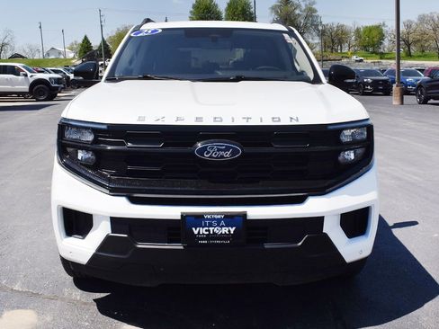 Certified 2025 Ford Expedition Active AWD/4WD image 28