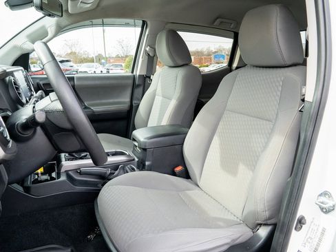 Used 2021 Toyota Tacoma SR5 image 13