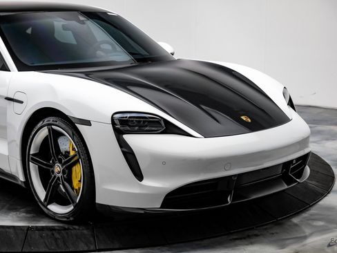 Used 2020 Porsche Taycan Turbo S image 23