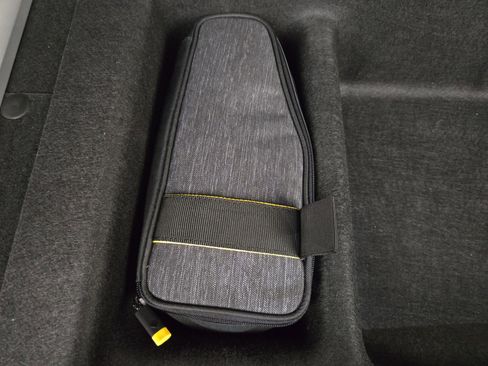 Used 2022 Rivian R1S Launch Edition image 34