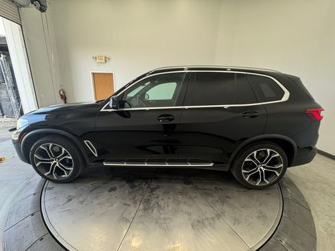 Used 2020 BMW X5 xDrive50i w/ Executive Package image 14