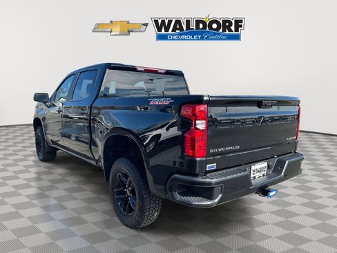 Used 2022 Chevrolet Silverado 1500 Custom Trail Boss AWD/4WD image 4