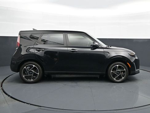 Used 2024 Kia Soul EX FWD image 8