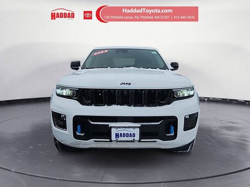 Used 2024 Jeep Grand Cherokee Limited 4xe image 8