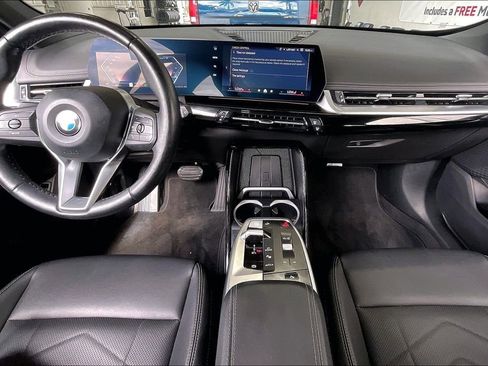 Used 2025 BMW X1 xDrive28i AWD/4WD image 6