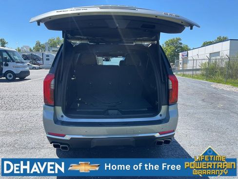 Used 2025 GMC Yukon XL Denali AWD/4WD image 27