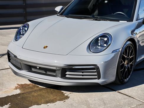 Used 2024 Porsche 911 Carrera S w/ Sport Package image 5