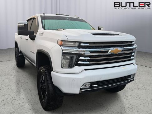 Used 2022 Chevrolet Silverado 2500 High Country AWD/4WD image 6