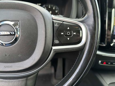 Used 2018 Volvo XC60 T5 Momentum w/ Advanced Package image 26