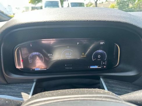 Used 2022 Jeep Wagoneer Series II w/ Rear Seat Video Group 1 AWD/4WD image 10
